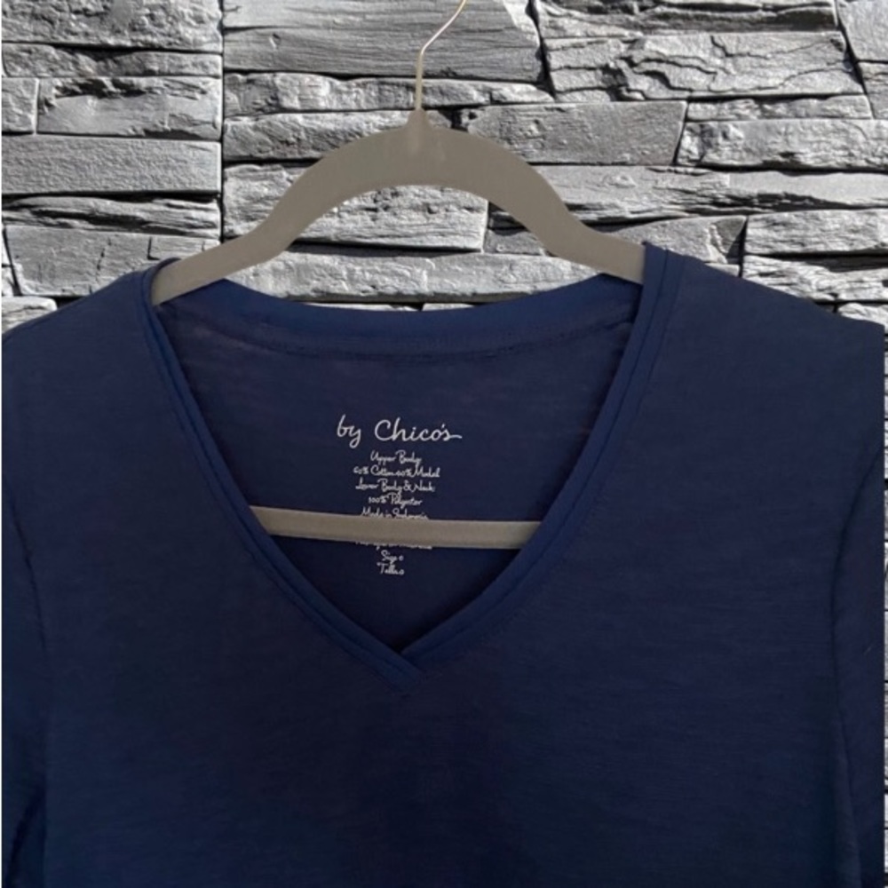 Shirt - Picture 2 of 4